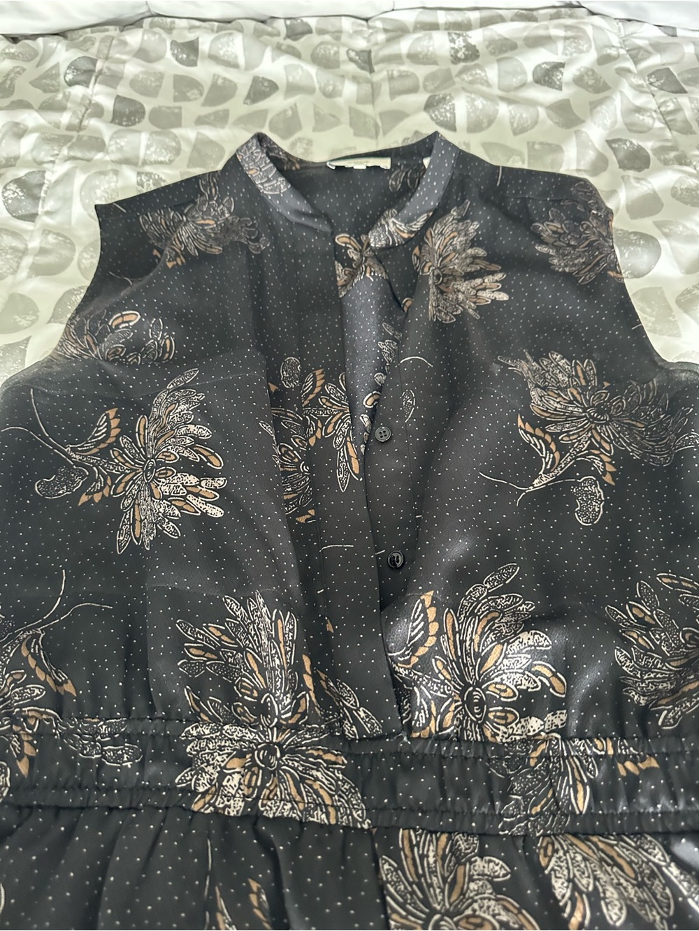Vince Black Sleeveless Floral-Print Satin Jumpsuit - Picture 2 of 3